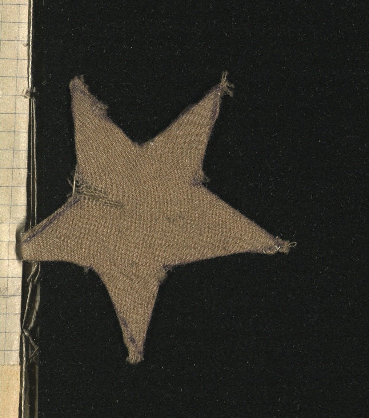 Жёлтая пятиконечная звезда – отличительный знак калужских евреев